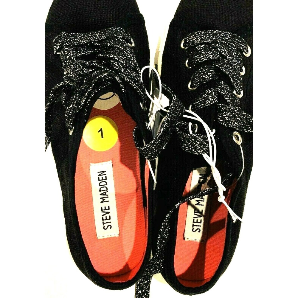 Steve Madden Girls Sneakers Black New with Tags 1 Glitter Heels and Shoestrings